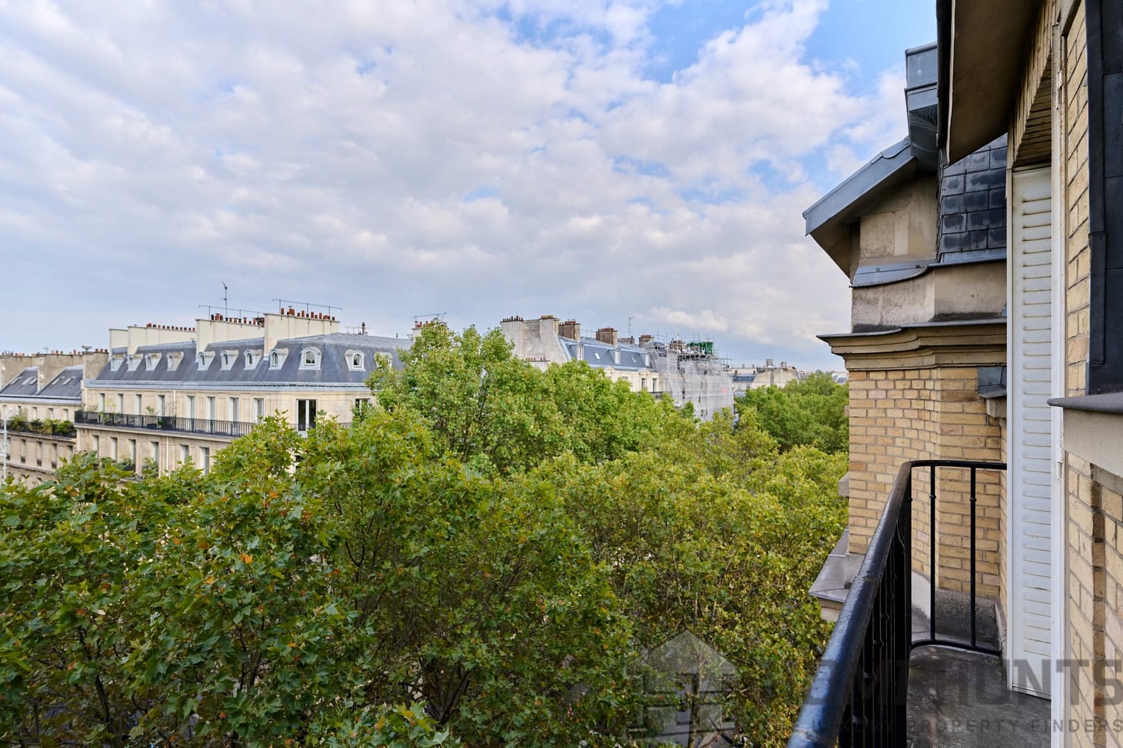 Apartment For Sale in Paris 7th (Invalides, Eiffel Tower, Orsay) 8