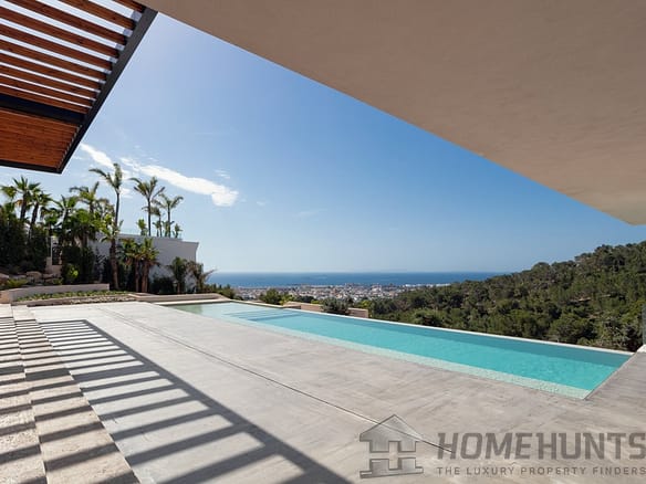 Villa/House For Sale in Ibiza 13
