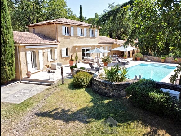 Villa/House For Sale in Aix En Provence 13