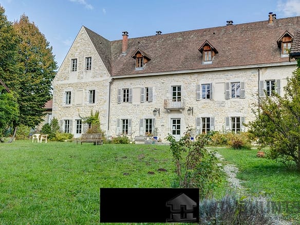 Villa/House For Sale in Champagne En Valromey 9