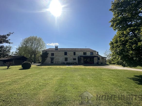 Villa/House For Sale in Libourne 14