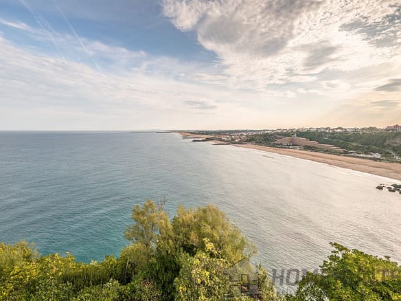 Apartment For Sale in Biarritz 13