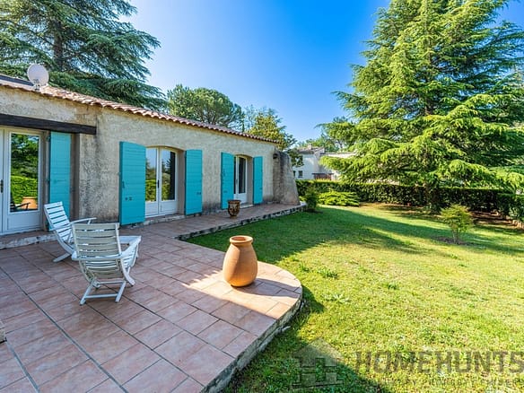 Villa/House For Sale in Aix En Provence 40