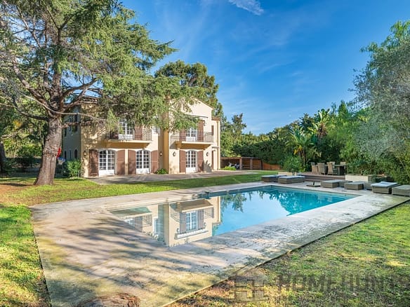 Villa/House For Sale in St Jean Cap Ferrat 26