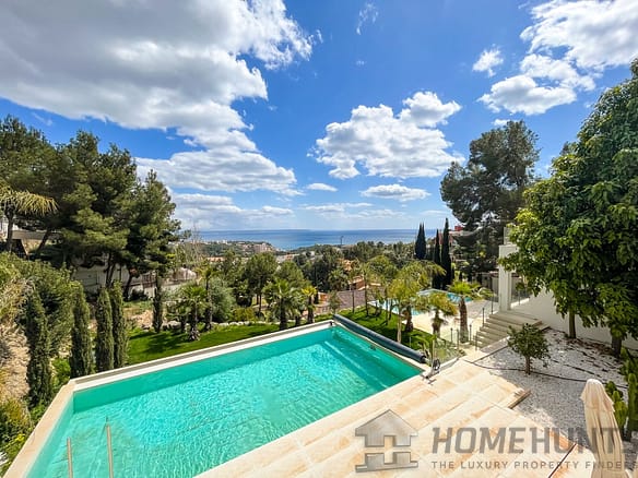 Villa/House For Sale in Gènova 2