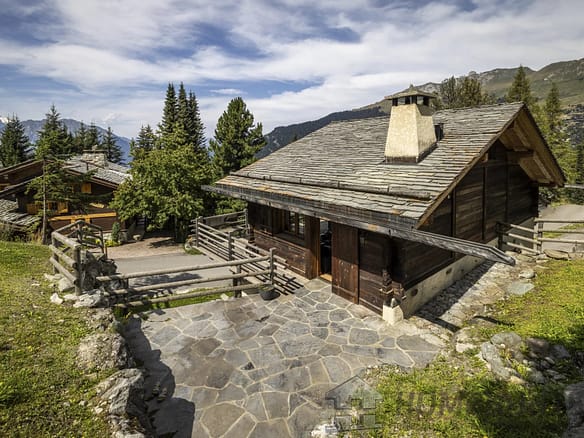 Chalet For Sale in Verbier 12