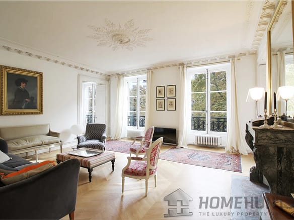 Apartment For Sale in Paris 18th (Montmartre - Abbesses) 16