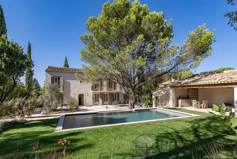 Provence Villa To Buy In Fontvieille