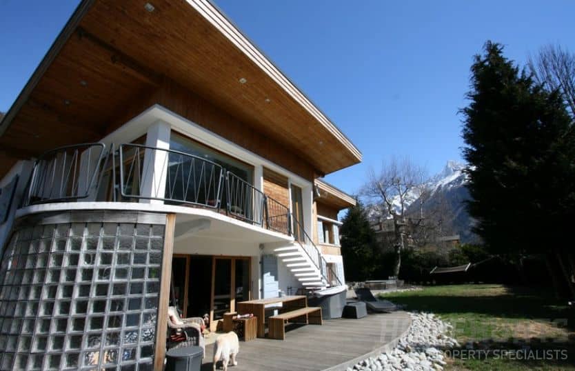 4 Luxury Ski Chalets for Sale in the French Alps for the Perfect White Christmas 2