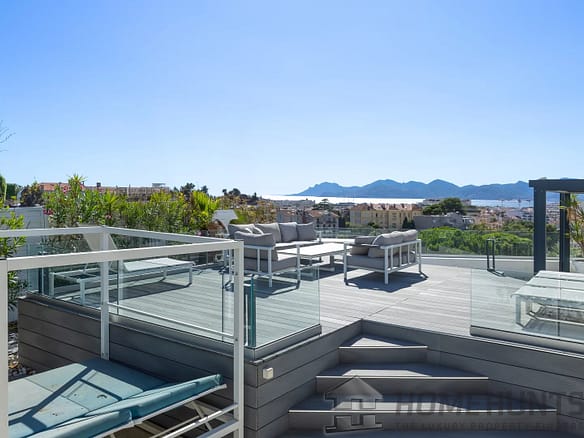 5 Bedroom Apartment in Cannes 3